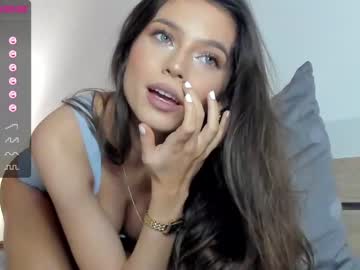 girl
        isia_slay cam image #739651