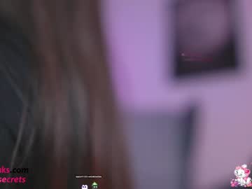 girl
        ambercb cam image #5111885