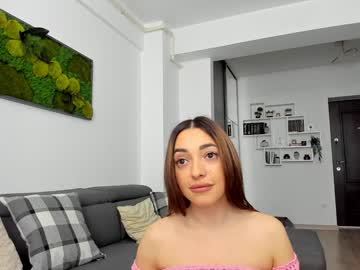 girl
        _arry cam image #6329064