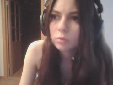 girl
        dawndollins cam image #6273174