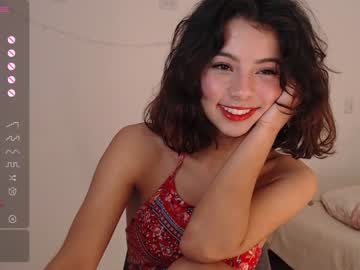 girl
        babby_girl_ cam image #4071306