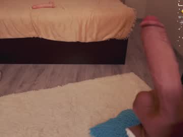 girl
        chery_lady22 cam image #1587687