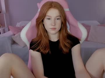 girl
        leahsthetics cam image #6407223