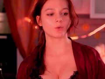 girl
        lorienn cam image #3187635