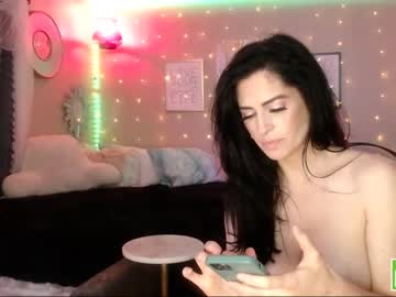 girl
        milf_lacey cam image #4197665