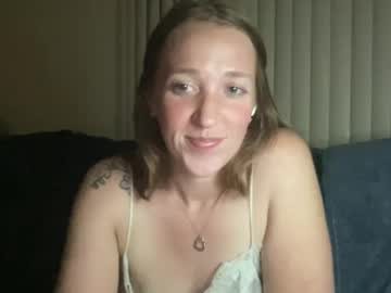 girl
        jingersnapcookie cam image #4667553