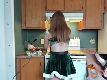girl
        skyewatson cam image #5685948