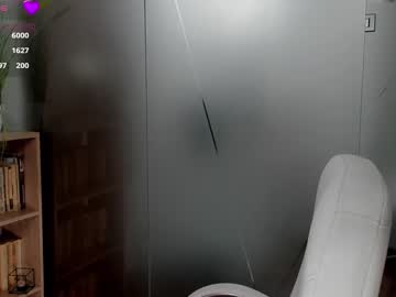 girl
        anyarayne cam image #5109879
