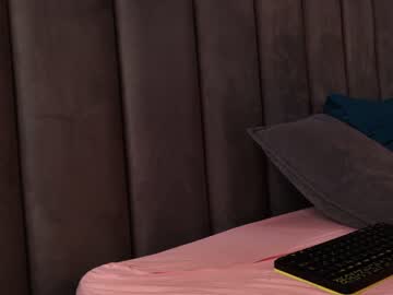 girl
        ammysky_ cam image #2573400
