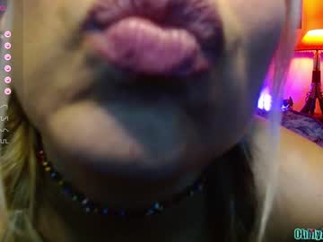 girl
        ohmyalexandria cam image #4068888