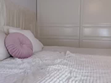 girl
        lilemilyy cam image #4762053