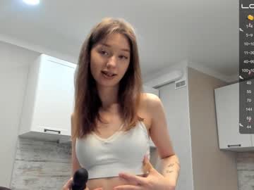 girl
        janicemasons cam image #1132307
