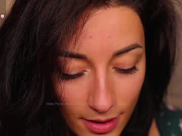 girl
        dora_sexplorer cam image #2595988