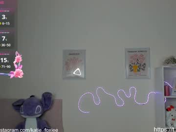 girl
        katiefoxie cam image #5752867