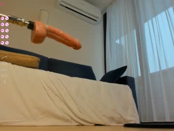 girl
        mikio_san cam image #3905714
