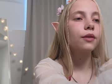 girl
        appr0ved cam image #1524351