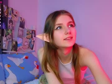 girl
        cute_fox_girl cam image #4022479