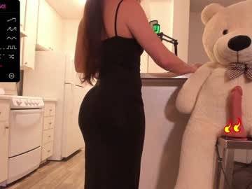 girl
        007movie cam image #3367156