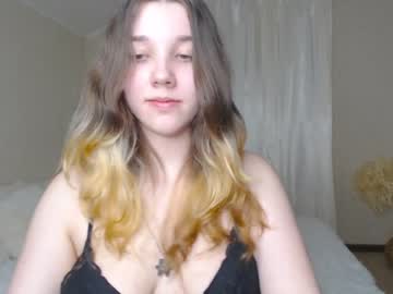 girl Nude Cam Girls Playing Games with kitty1_kitty