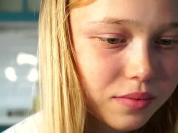 girl
        gemmabrabazon cam image #4433649