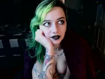 girl
        inarafoxxx cam image #3748109