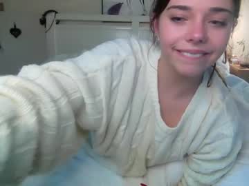 girl
        irisbb2003 cam image #4215829
