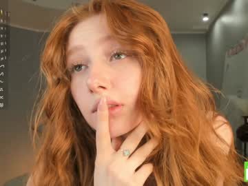 girl
        margarethowell cam image #6755163