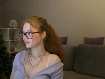 girl
        milliewayne cam image #3269480