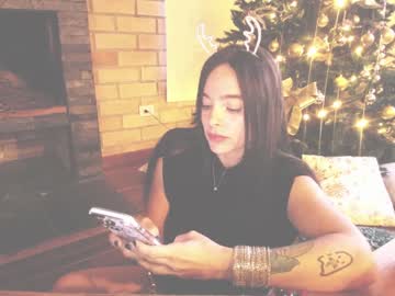 girl
        kendalltyler cam image #3136406