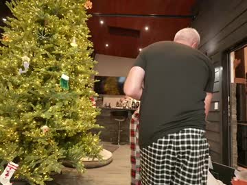 couple
        blondefoxsilverfox cam image #5637640