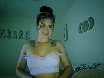 girl
        leia_renae cam image #4754002
