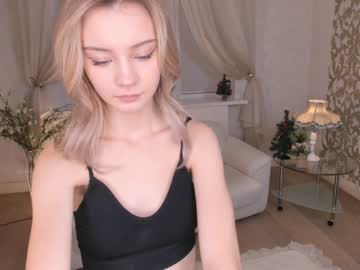 girl
        roseholloway cam image #3178387