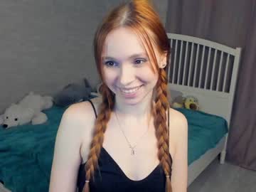 girl
        udeledobson cam image #3499834
