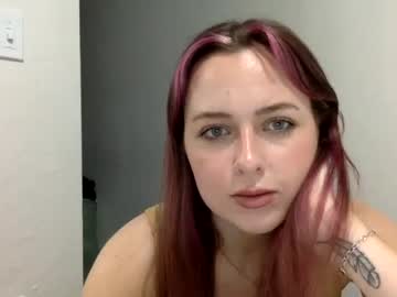 girl
        blakelybella166 cam image #984596