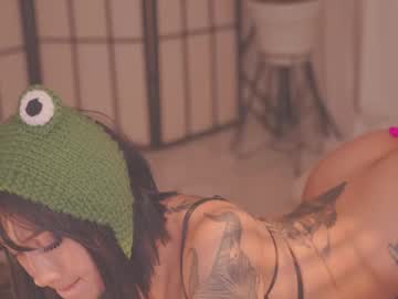 girl
        nekyra_san cam image #6622657