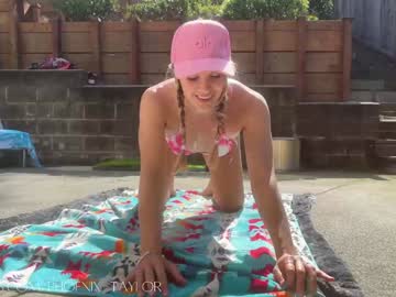 girl
        phoenix_taylor cam image #6296451