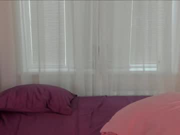 girl
        angelina_new cam image #2520195