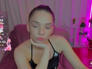 girl
        emma__gray__ cam image #5969533