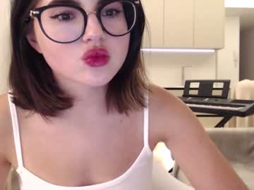 girl
        playnofuckinggames cam image #1391660