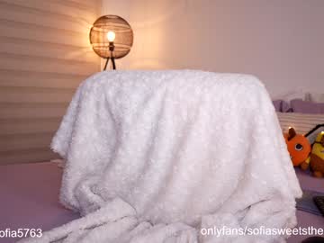 girl
        sweetsthep22 cam image #5731728