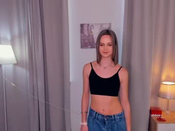 girl
        maebulkley cam image #3901675