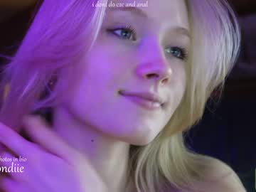 girl
        bestblondiiecb cam image #1014859