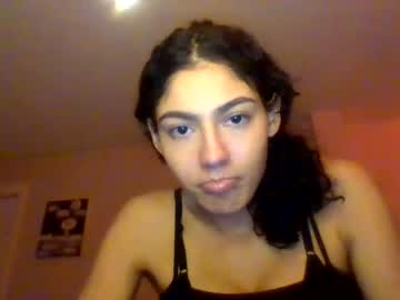 girl
        lexysexy_ cam image #1285750