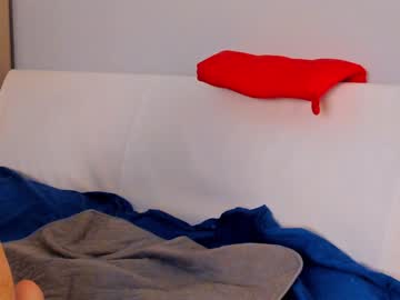 girl
        kittycaitlin cam image #2074693
