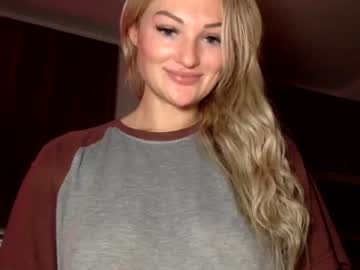 girl
        slimthiccchick cam image #461623