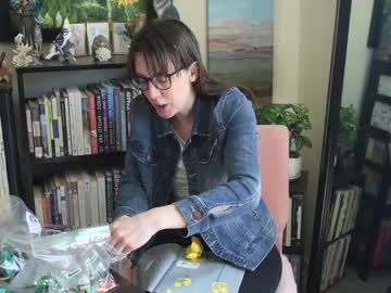 girl
        ellynaomi cam image #1820542