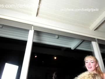 girl
        whatisthedeelz cam image #5386919