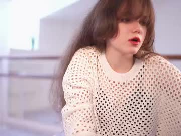 girl
        ur_mary_ cam image #6638414