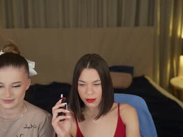 couple
        anabel2054 cam image #6777284