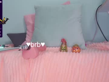 girl
        aveksmr cam image #119521